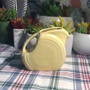 HLC Fiesta Mini 3" Disc Pitcher in Pale Yellow Fiestaware Sm Creamer Syrup 1986